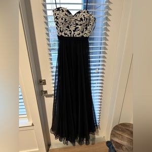 Strapless, maxi formal dress.